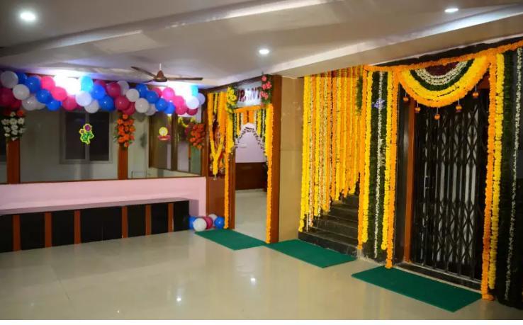 Maruthi Residency Inn & Restaurant ハイデラバード エクステリア 写真